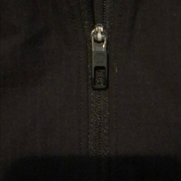 Lululemon Men’s 1/2 Zip Performance Hoodie - Picture 6 of 7